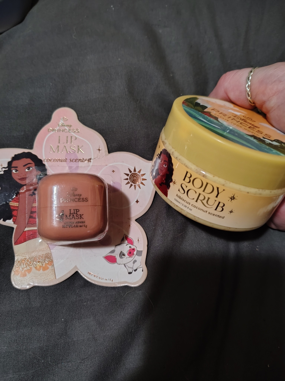 Disney Princess Lip Mask & Hibiscus Coconut Body Scrub - New